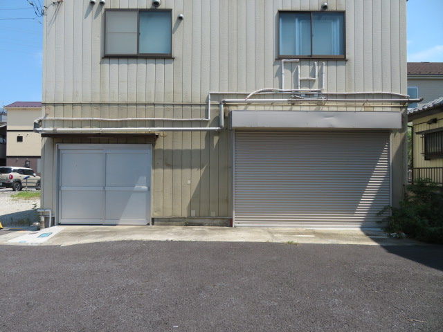 川口市大字神戸の倉庫