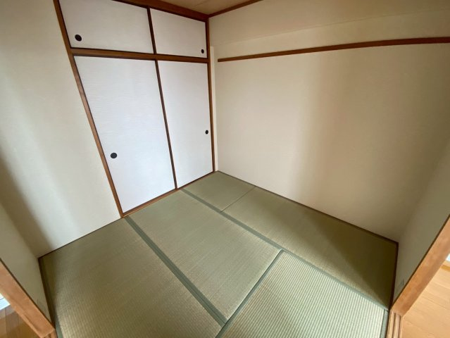 グリーンエクセル甲南の和室