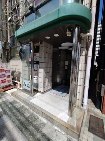 中之島テナント　スタープラザのエントランス