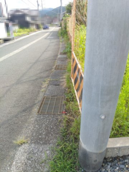 高島市朽木市場367坪土地の前面道路含む現地写真