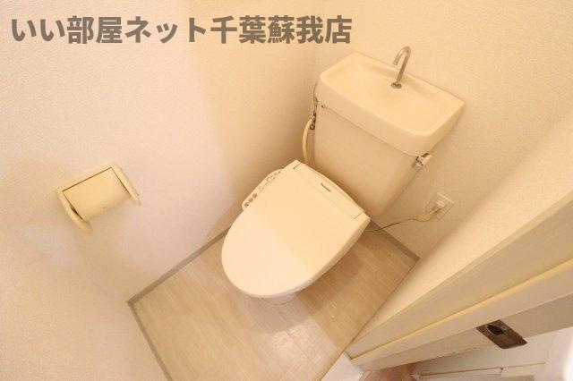 サンモールおゆみ野Ａのトイレ|落ち着いた色調のトイレです