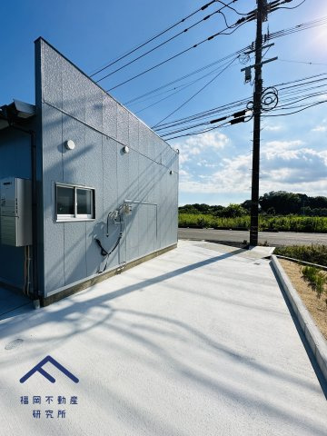 佐賀県神崎郡吉野ヶ里町吉田　戸建ての前面道路含む現地写真