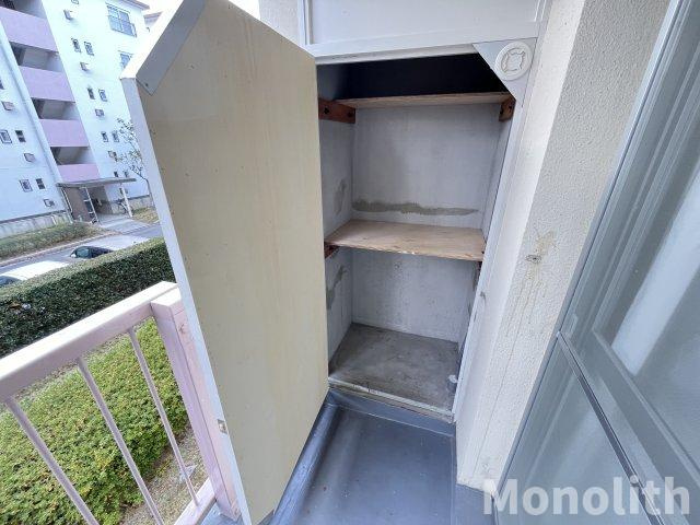 堺市南区茶山台２丁の賃貸マンションの収納