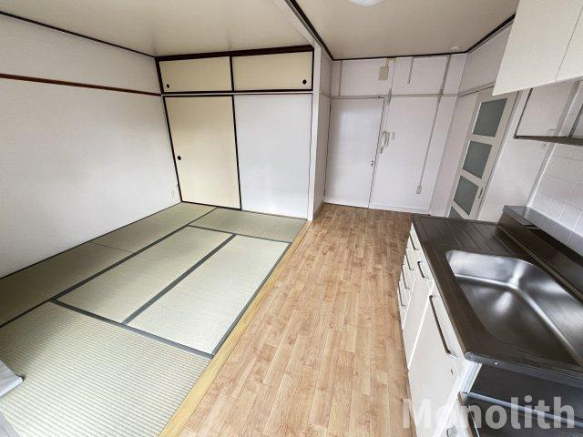 堺市南区茶山台２丁の賃貸マンションの内装