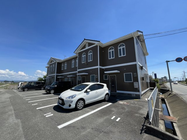 MKハイツ２号館の外観