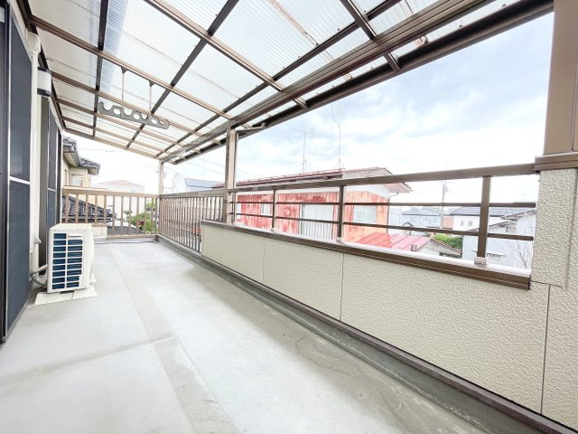 郡山市大槻町笹ノ台　中古戸建のバルコニー