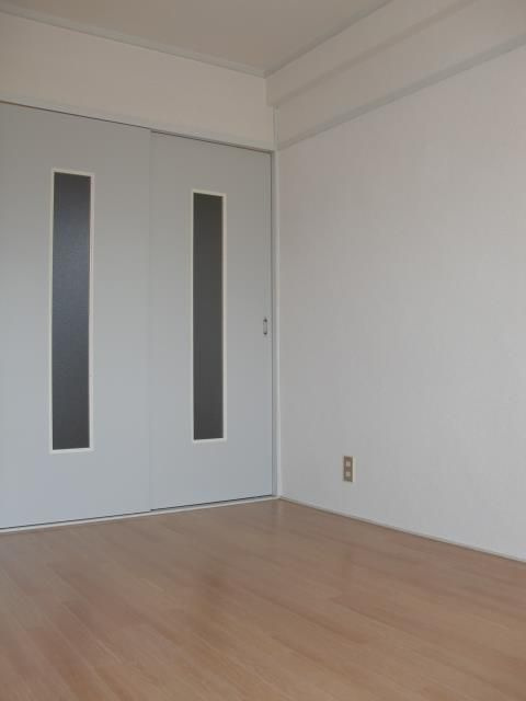 第2田中ビルの居間・リビング