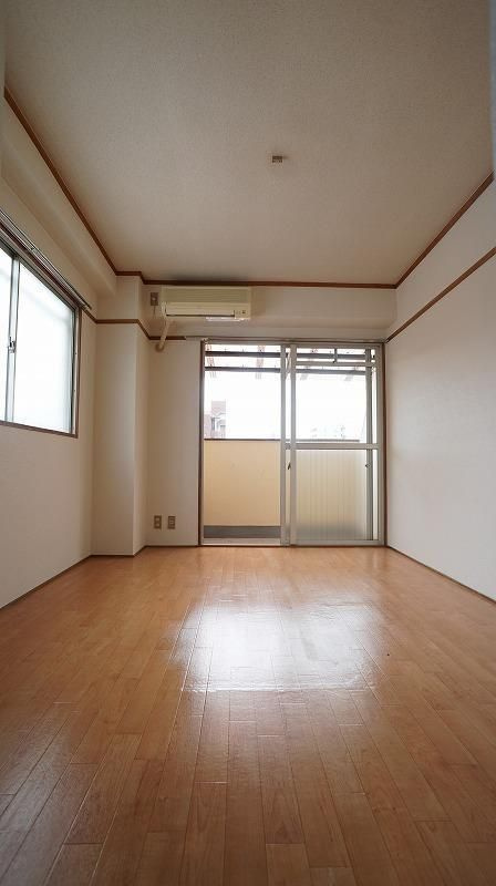 第2田中ビルの内装