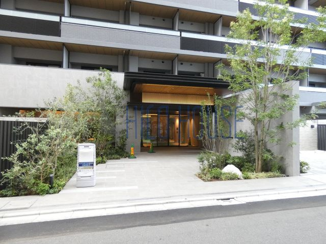 プラウド川越のエントランス
