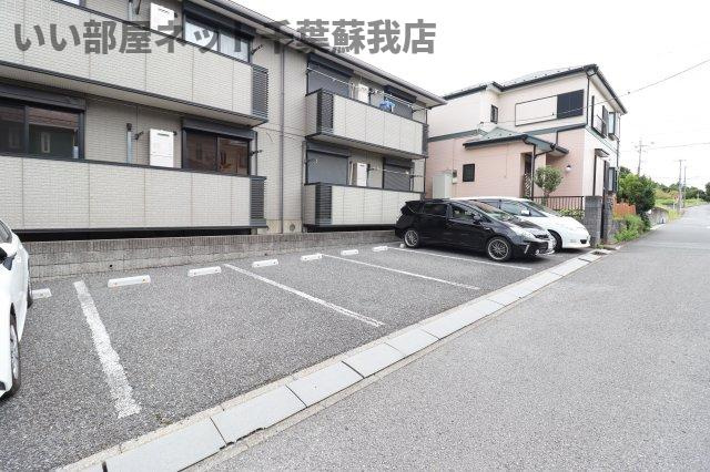 ファースト・エアフォルクⅠの駐車場|駐車場があるので、車を買う予定の方も安心です