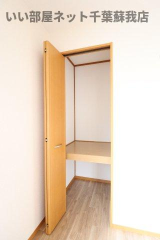 ファースト・エアフォルクⅠの収納|こまごまとしたものを収納できそうですね