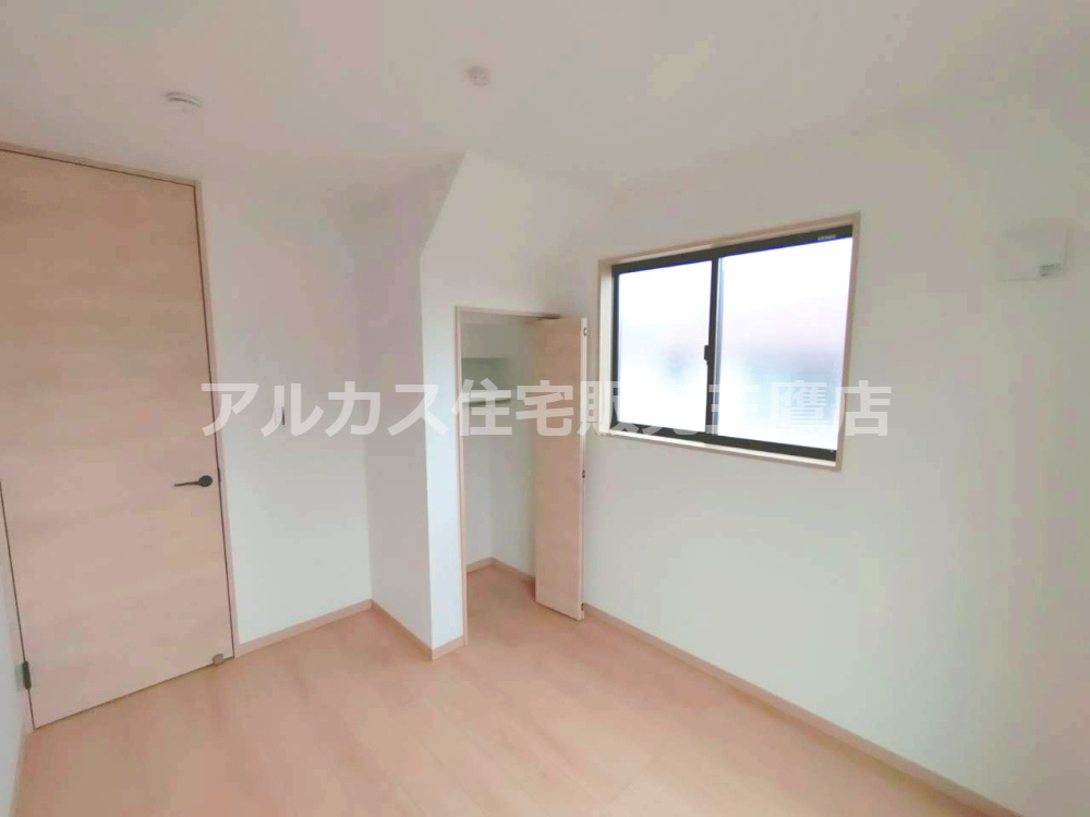 調布市深大寺北町４丁目 中央線 三鷹駅 新築戸建の洋室