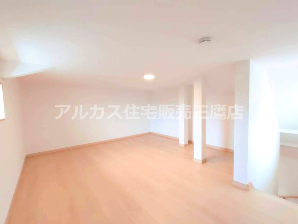 調布市深大寺北町４丁目 中央線 三鷹駅 新築戸建の収納