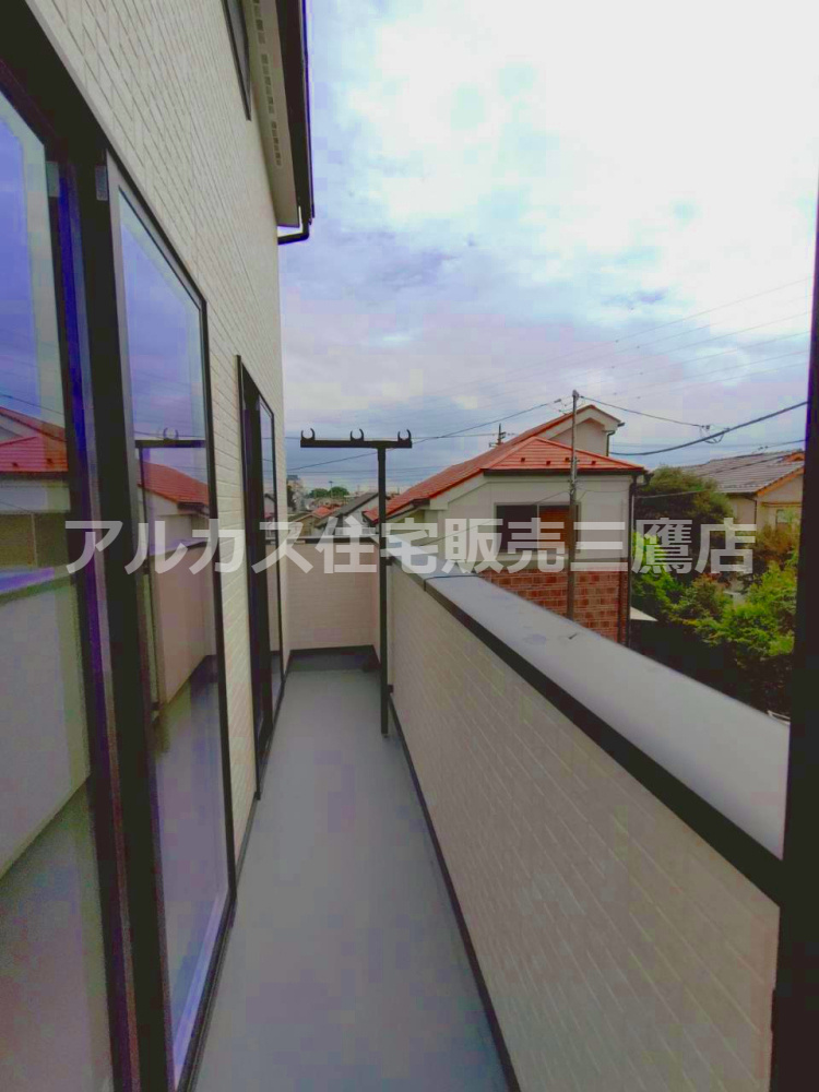調布市深大寺北町４丁目 中央線 三鷹駅 新築戸建のバルコニー