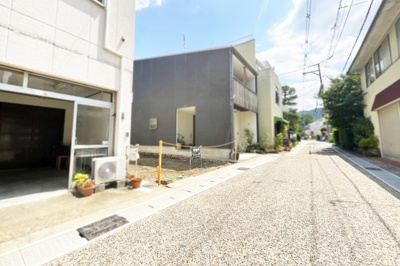 【前面道路含む現地写真】 | 宇治市五ケ庄西浦　土地 | 【参考プラン情報】
2階LDKですので外からの視線が気にならず、家族団らんの時間をお過ごし頂けます。