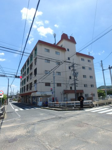 倉敷富井フォートレスの外観