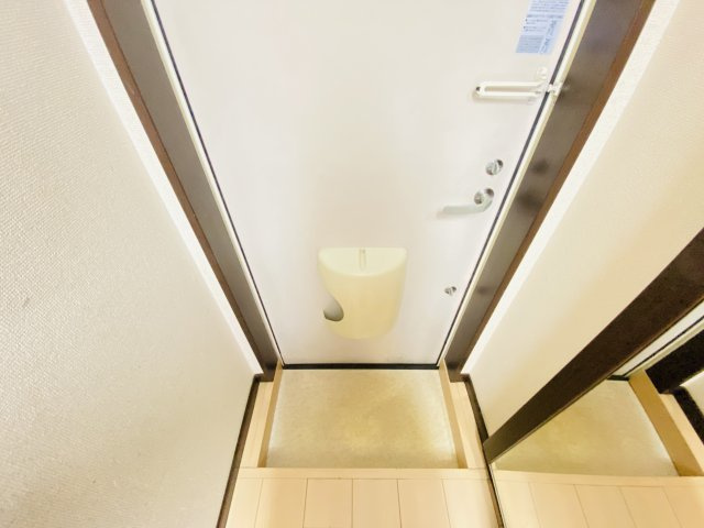 グランメゾンさくら通りの玄関