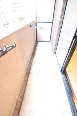 ワイケイマンションのバルコニー