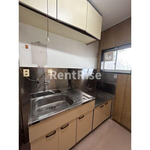 丸清苑のキッチン