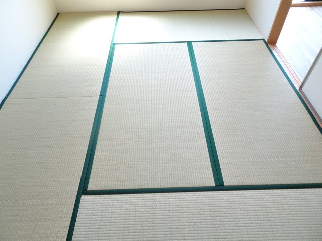 プラムコートBの和室