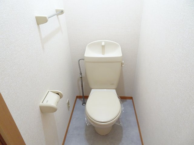 プラムコートBのトイレ