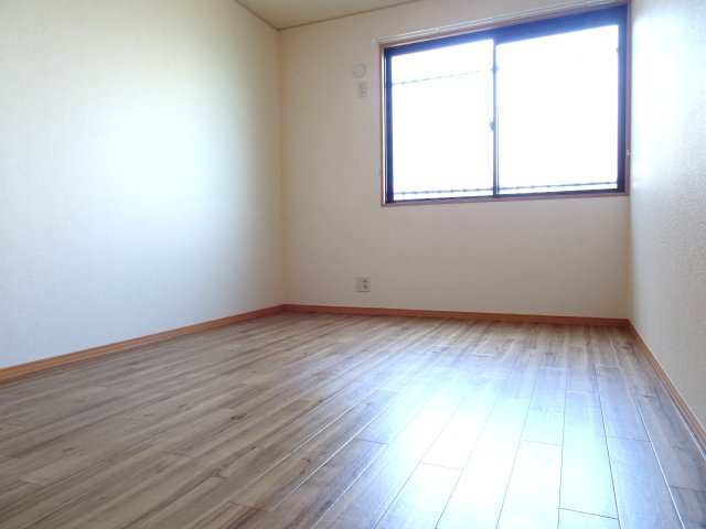 プラムコートBの洋室