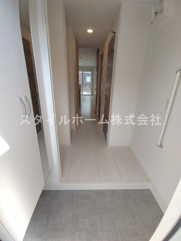 ローゼンハイムの玄関|別部屋写真です。