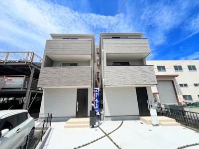 【外観】 | ◇◆佐江戸町2棟現場1号棟◆◇ | ◆一戸建てを中心とした街並みが整然と続き、周辺は高い建物が建っていないので、緑の多い閑静な趣を感じる環境です。街並みや周辺環境も重要なポイントです！！