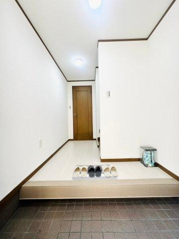 大日町2丁目　中古一戸建ての玄関|玄関■物件内覧・資金計画相談・住宅ローン相談、リフォーム相談、お問合せ受付中■
※当日・翌日のご内覧、ご相談はお電話でのお問合せがスムーズです！