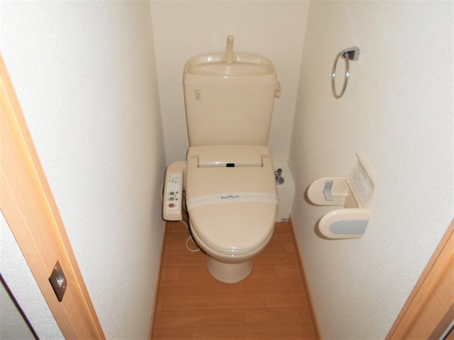 レオパレスKASHIWAのトイレ