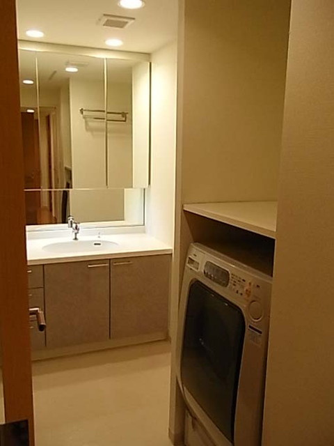 新宿区河田町の賃貸マンションのその他|洗面・同タイプ参照（リニューアル前）