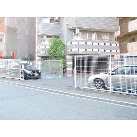 【駐車場】 | ラ・フォンテ摂津富田