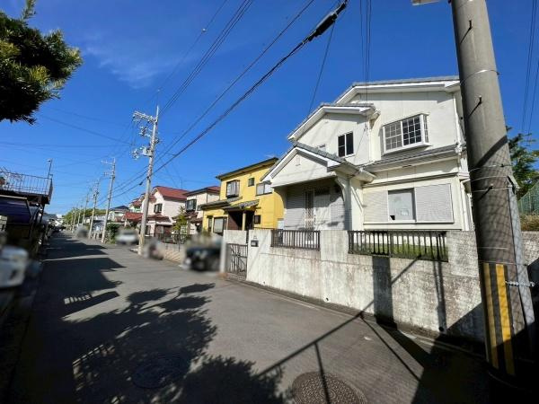 和歌山市西庄　中古戸建ての前面道路含む現地写真