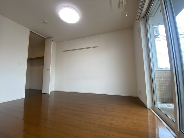 クレア神立の洋室