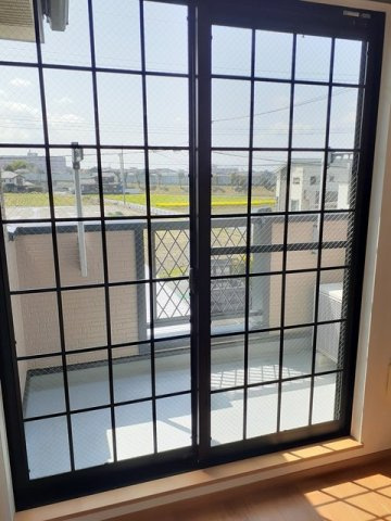 エレガンス弐番館のバルコニー