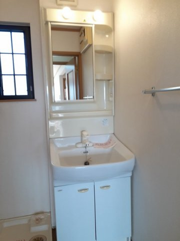 エレガンス弐番館の洗面所