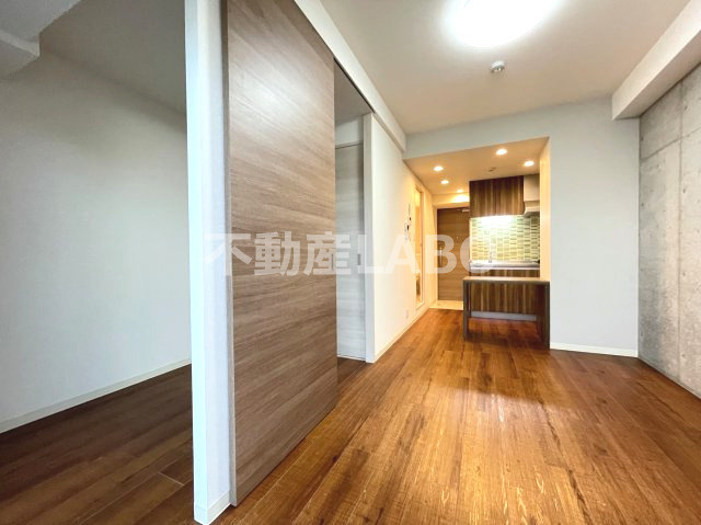 アイボリーポワント難波WESTの居間・リビング