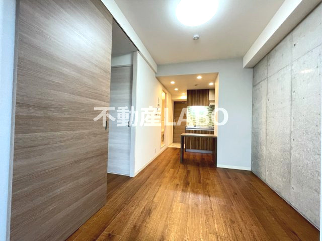 アイボリーポワント難波WESTの寝室