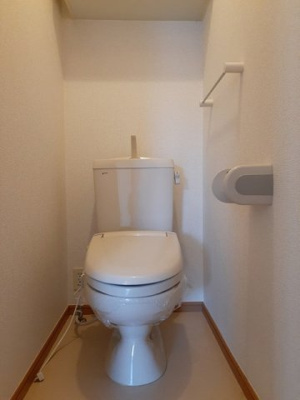 【トイレ】 | プリムローズＢ | シンプルで使いやすいトイレです