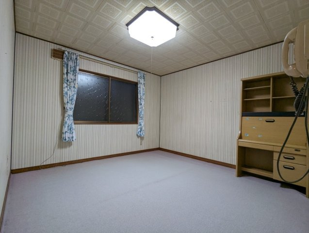 新富士4丁目　作業場付中古住宅の洋室|2階洋室②