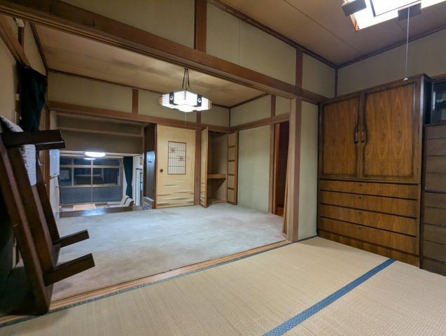 新富士4丁目　作業場付中古住宅の和室
