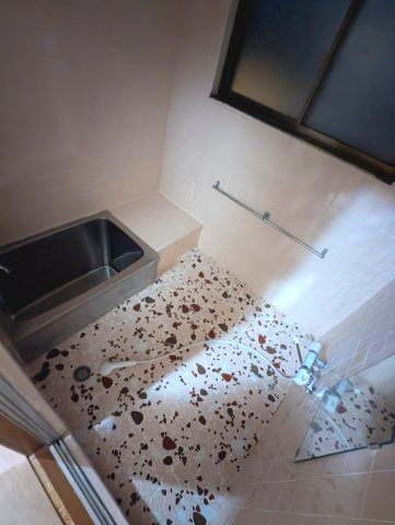 新富士4丁目　作業場付中古住宅の浴室