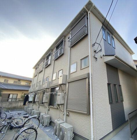 アザーレ新小岩の外観