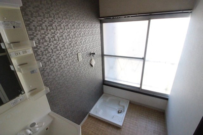 【設備】 | レトロハウス播磨町 | 室内洗濯機置き場