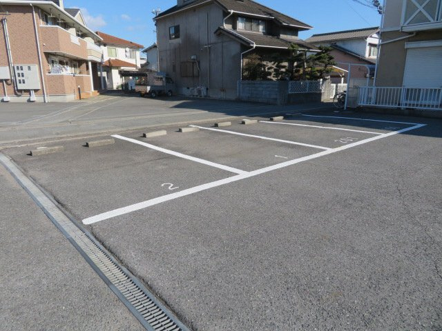 JAハイツ三快の駐車場