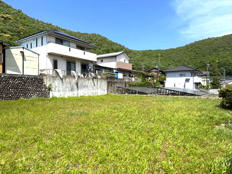 ６３６５５　岐阜市諏訪山１丁目土地の外観