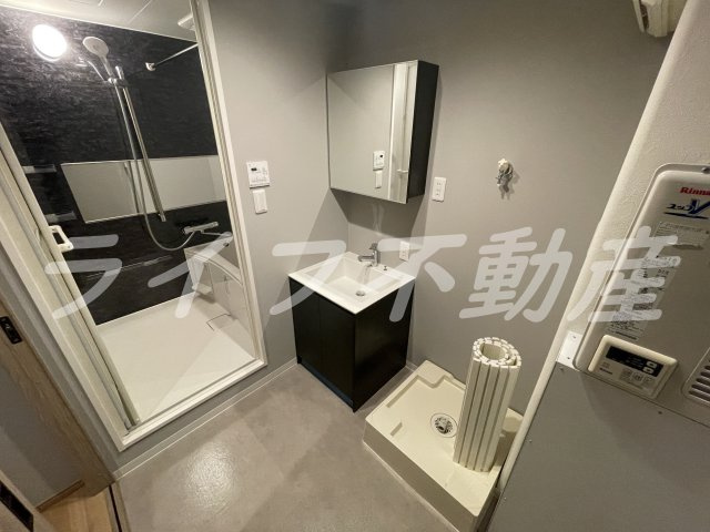 若江岩田ハイツスカイハイツの洗面所|脱衣スペースもあります