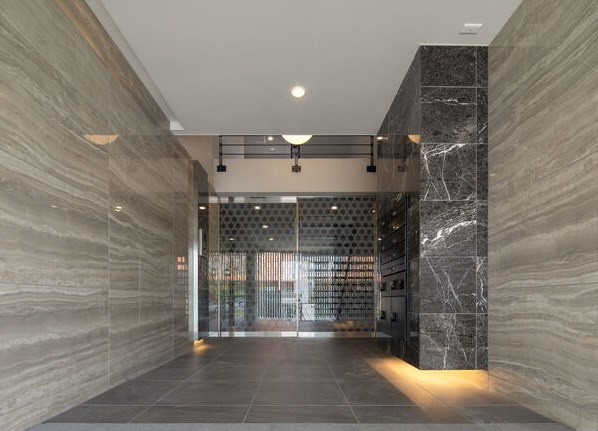 オークスクエア元八事のエントランス