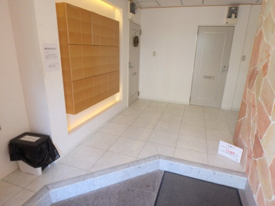 【ロビー】 | アンジョリジャルダン門戸厄神