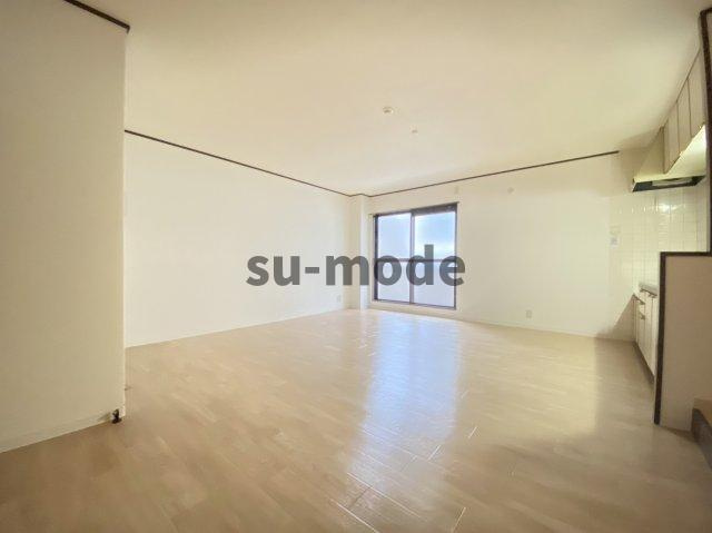 TKマンションの居間・リビング